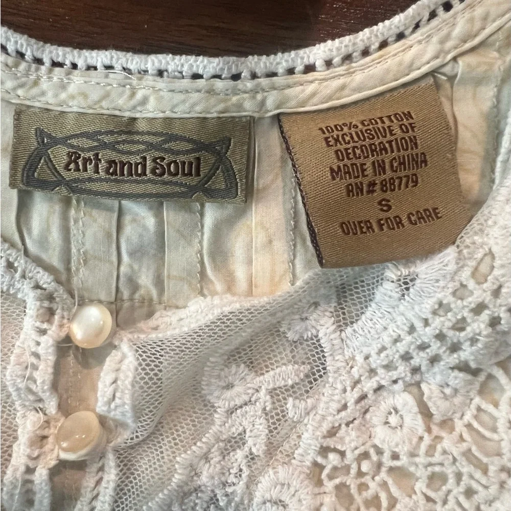 Art and Soul Bohemian Floral Blouse - Picture 6 of 7